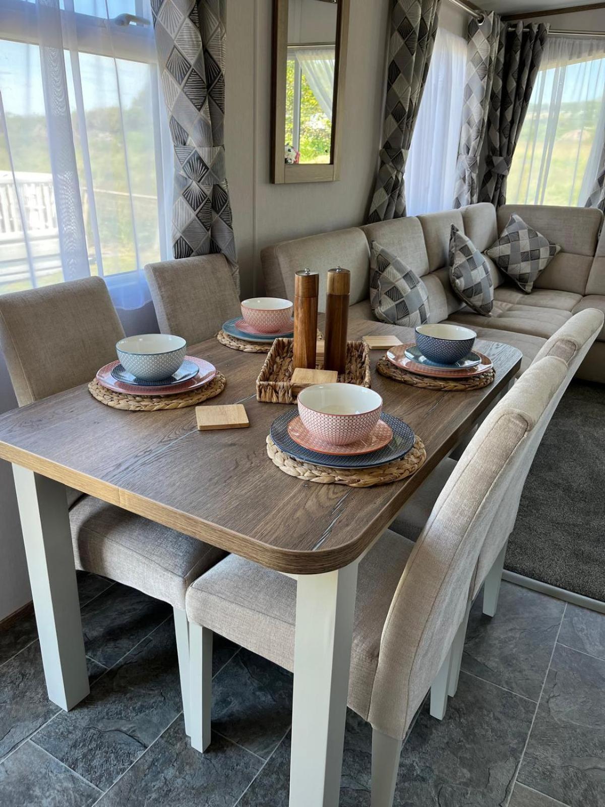 Visma Caravan Llanddwywe Exteriér fotografie
