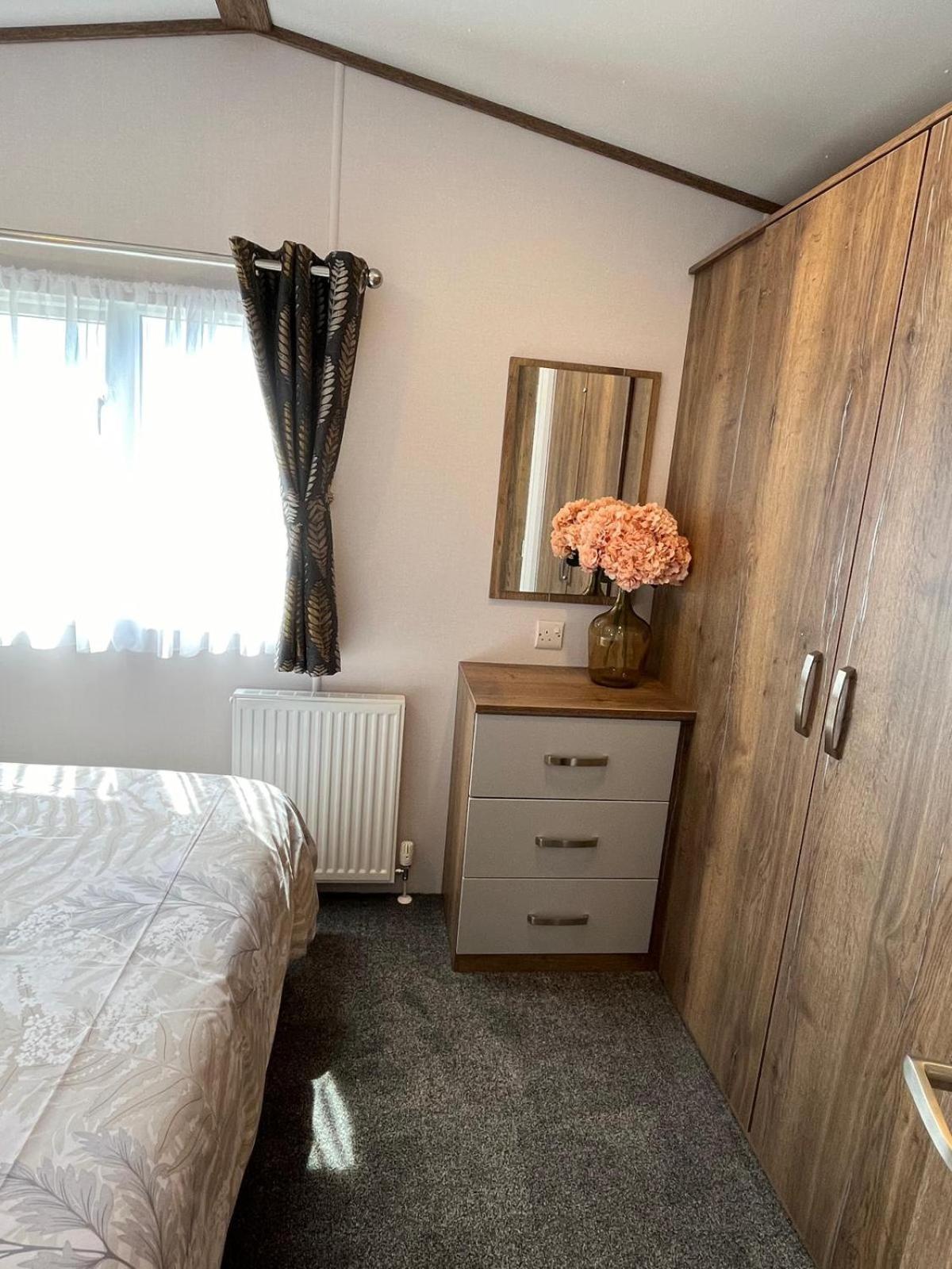 Visma Caravan Llanddwywe Exteriér fotografie